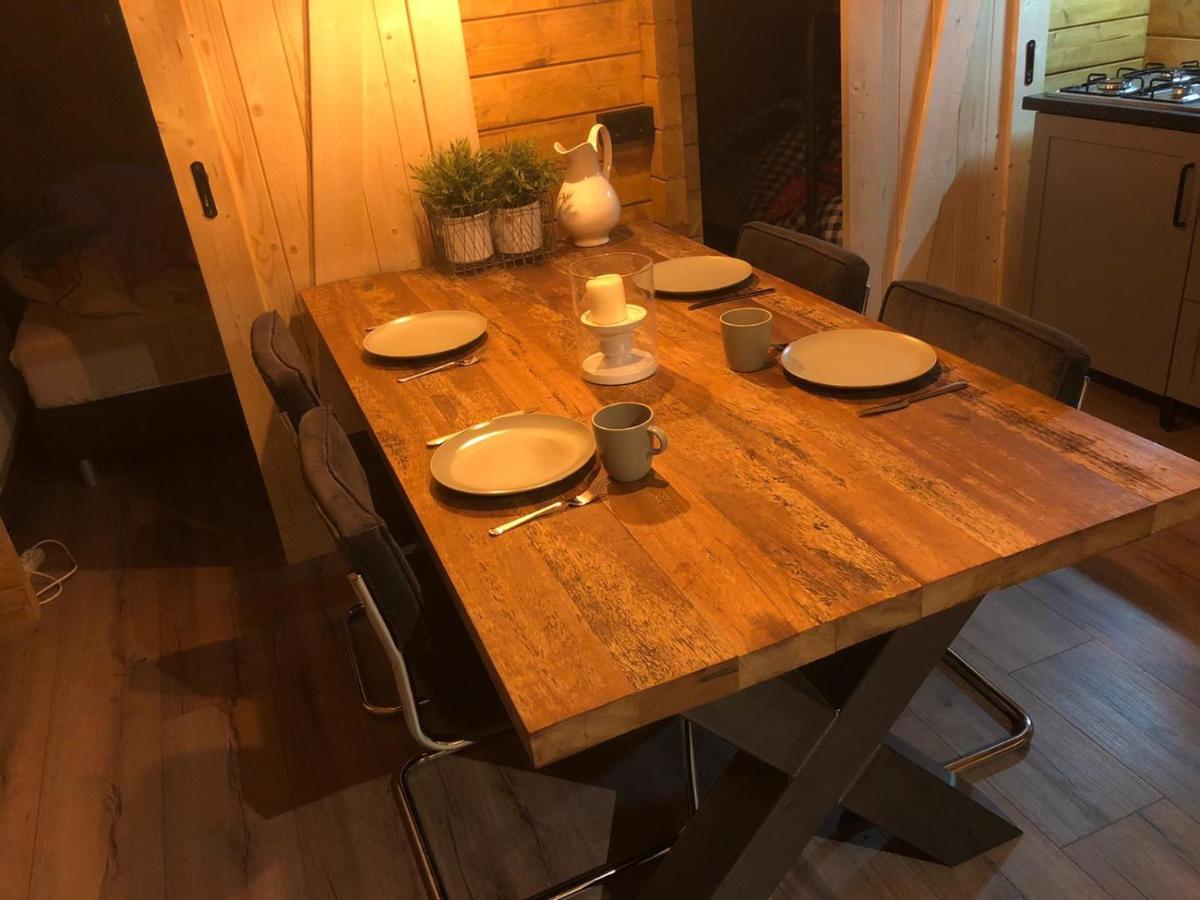 3 Slaapkamer Blokhut Met Opgemaakte Bedden Putten Exterior foto