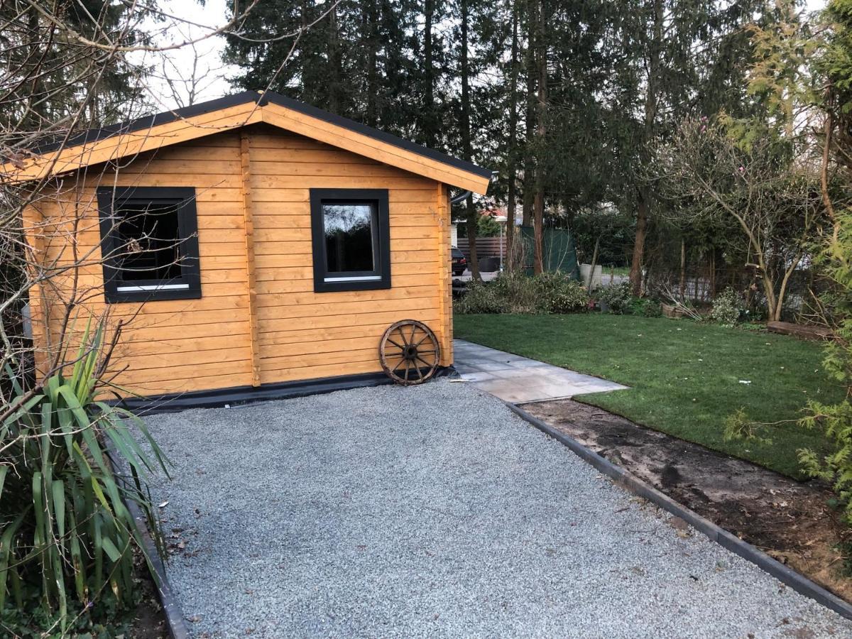 3 Slaapkamer Blokhut Met Opgemaakte Bedden Putten Exterior foto