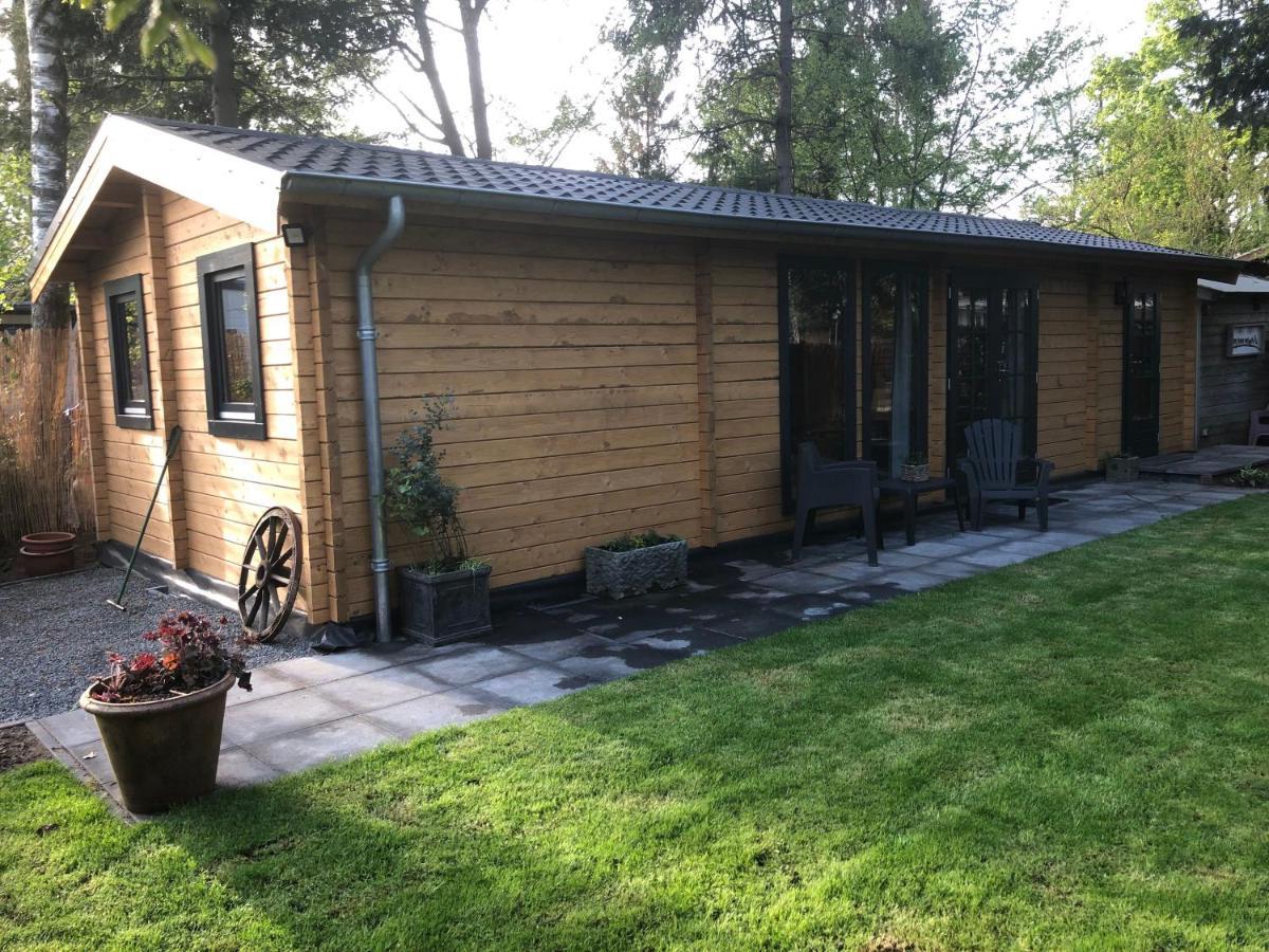 3 Slaapkamer Blokhut Met Opgemaakte Bedden Putten Exterior foto
