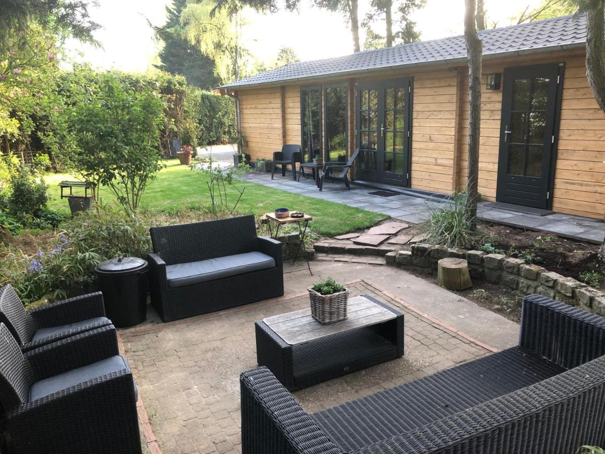 3 Slaapkamer Blokhut Met Opgemaakte Bedden Putten Exterior foto