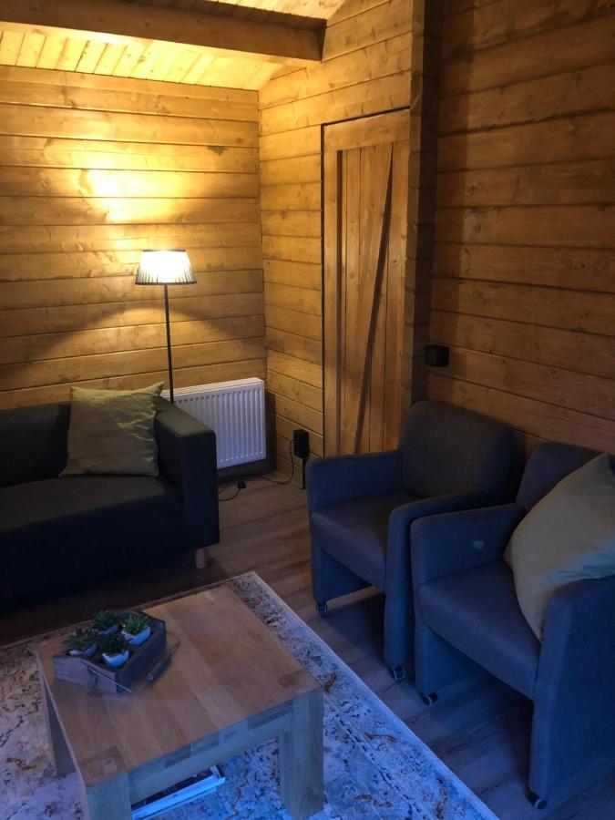3 Slaapkamer Blokhut Met Opgemaakte Bedden Putten Exterior foto
