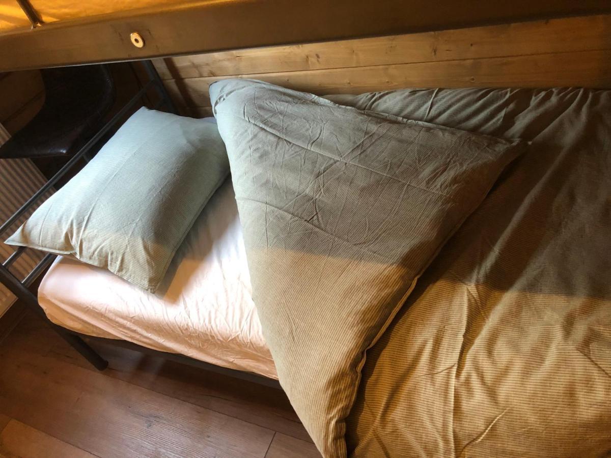 3 Slaapkamer Blokhut Met Opgemaakte Bedden Putten Exterior foto